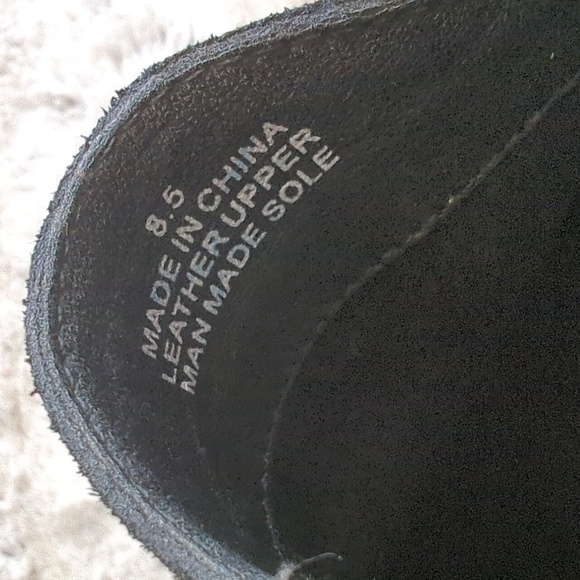 Very Volatile Womens Black Suede Leather Zip Up Ankle Booties Boots Size 8.5 - Picture 8 of 8